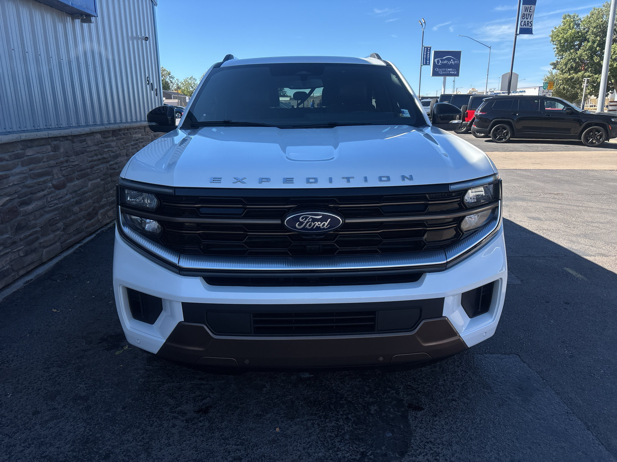 Used 2025 Ford Expedition Max King Ranch AWD/4WD image 3