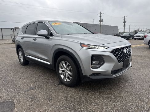 Used 2020 Hyundai Santa Fe SE FWD image 4