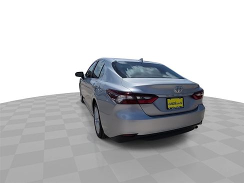 Used 2023 Toyota Camry LE FWD image 7