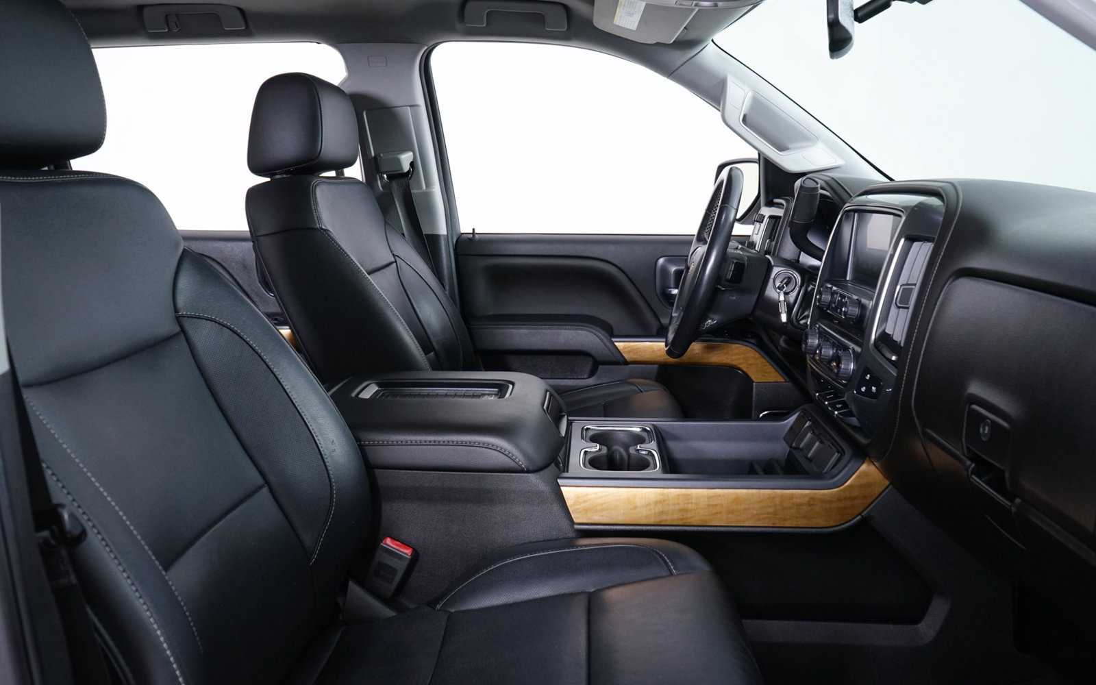 Used 2018 Chevrolet Silverado 1500 LTZ AWD/4WD image 27