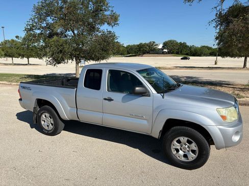 Used 2005 Toyota Tacoma PreRunner RWD image 52
