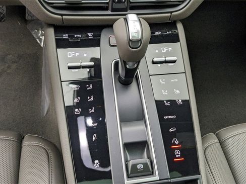 Used 2023 Porsche Macan S image 36