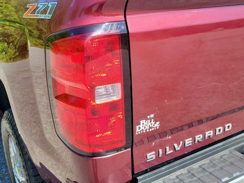 Used 2015 Chevrolet Silverado 2500 LT w/ Z71 Package, Off-Road AWD/4WD image 11