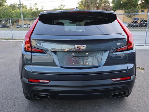 Used 2020 Cadillac XT4 Luxury w/ Cold Weather Package image 5