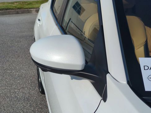New 2025 Nissan Sentra SV w/ SV Premium Package FWD image 13