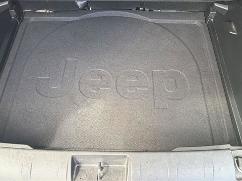 Used 2021 Jeep Renegade Sport w/ Sport Appearance Group AWD/4WD image 25