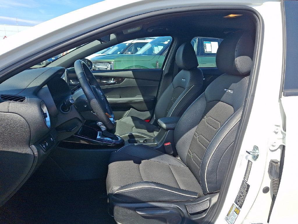 Certified 2023 Kia Forte GT-Line w/ GT-Line Technology Package FWD image 16
