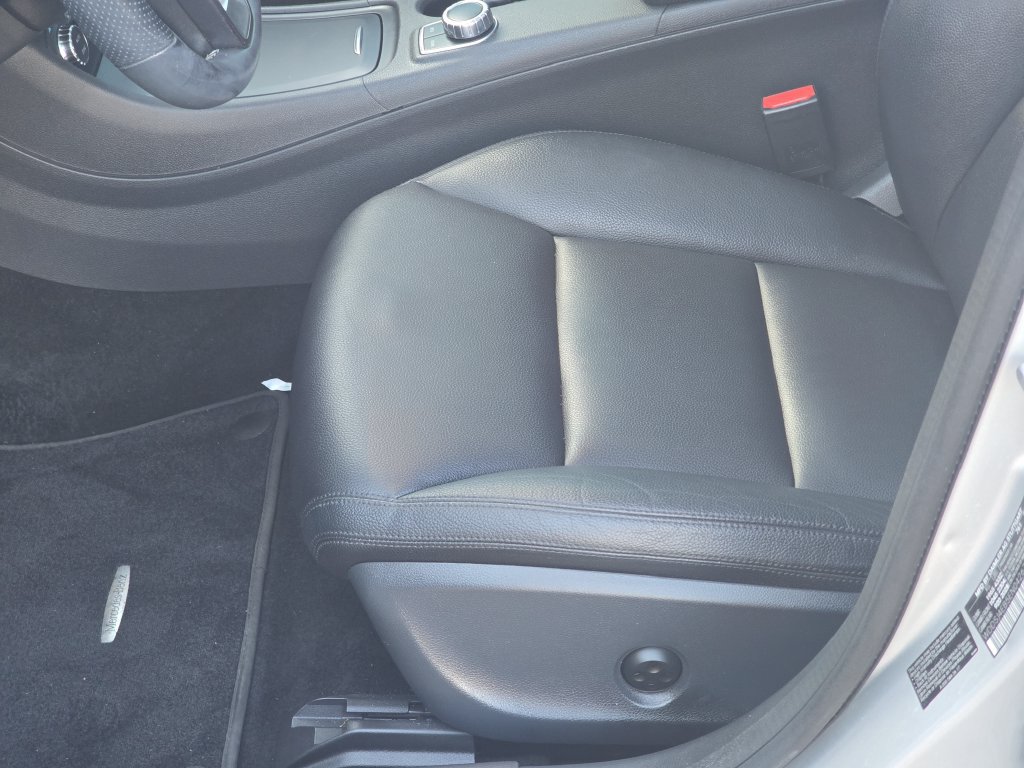 Used 2014 Mercedes-Benz CLA 250 image 30