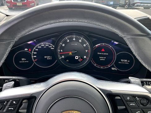 Used 2022 Porsche Cayenne S image 25