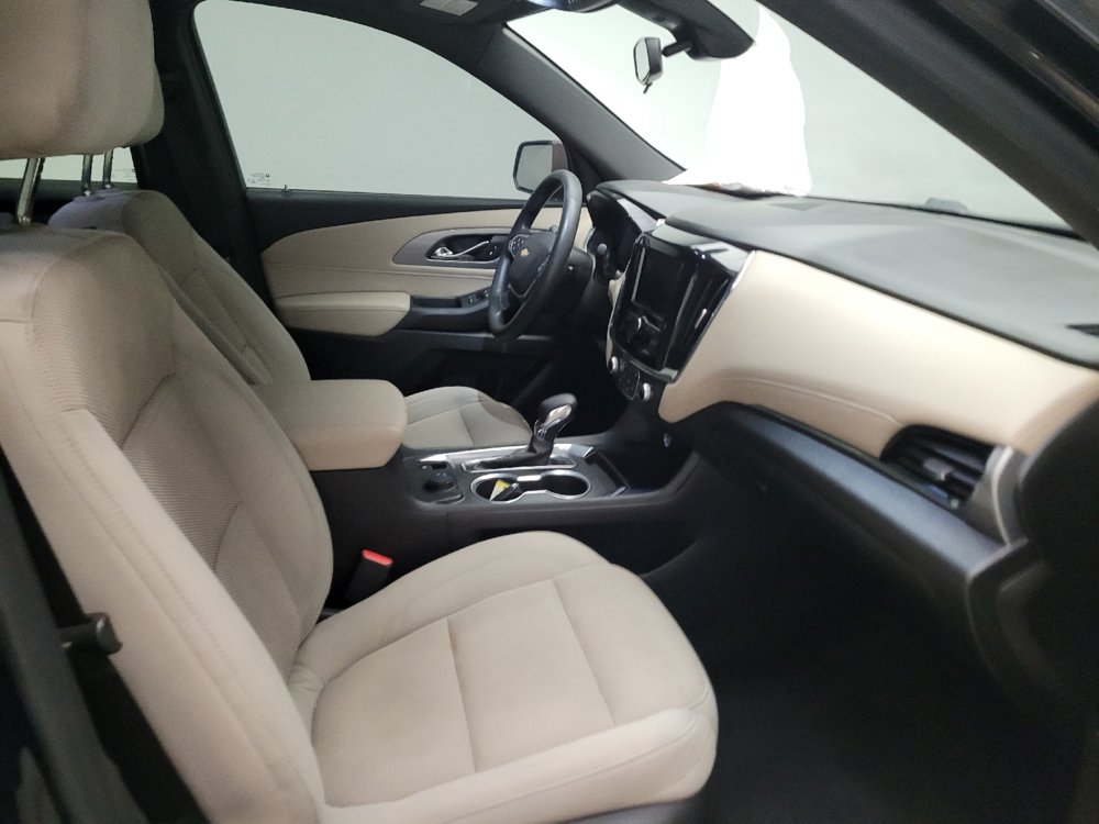 Used 2022 Chevrolet Traverse LS FWD image 21