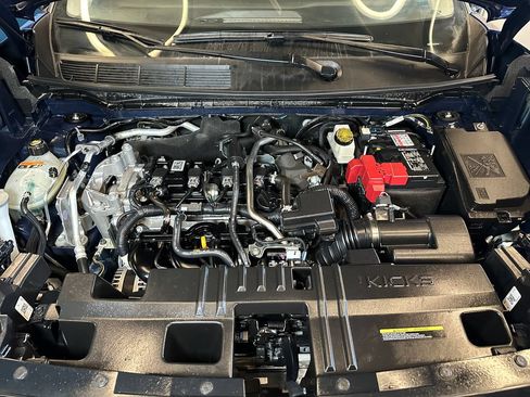 Used 2025 Nissan Kicks SV FWD image 23