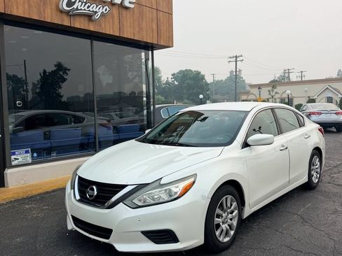 Used 2017 Nissan Altima 2.5 S w/ Power Driver Seat Package FWD image 1