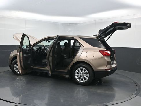 Used 2018 Chevrolet Equinox LT AWD/4WD image 33