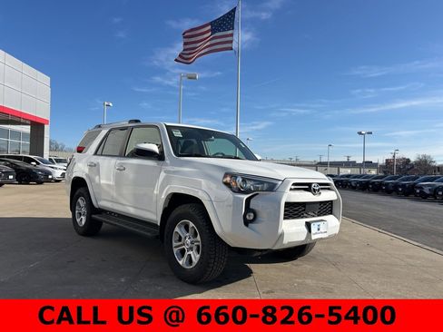Used 2024 Toyota 4Runner SR5 image 4