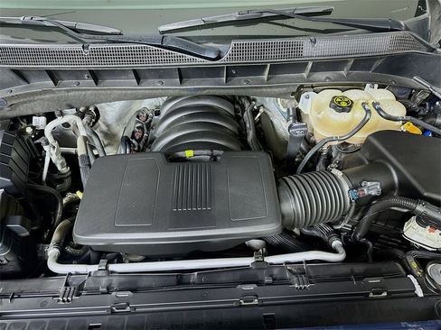 Used 2022 Chevrolet Silverado 1500 High Country w/ High Country Premium Package image 9