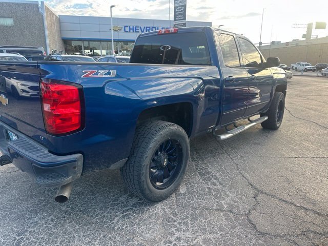 Used 2017 Chevrolet Silverado 1500 LT w/ All Star Edition AWD/4WD image 3