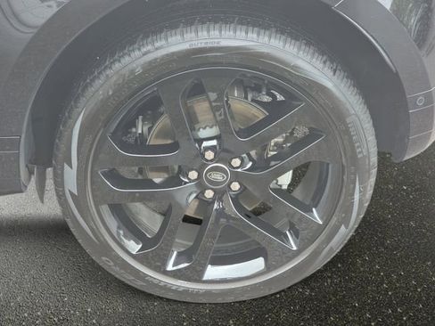 Certified 2025 Land Rover Range Rover Evoque Dynamic SE AWD/4WD image 35