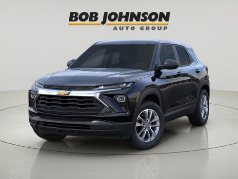 New 2026 Chevrolet TrailBlazer LS w/ LS Convenience Package AWD/4WD image 3