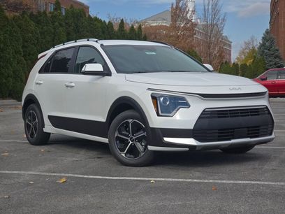 New 2025 Kia Niro EX