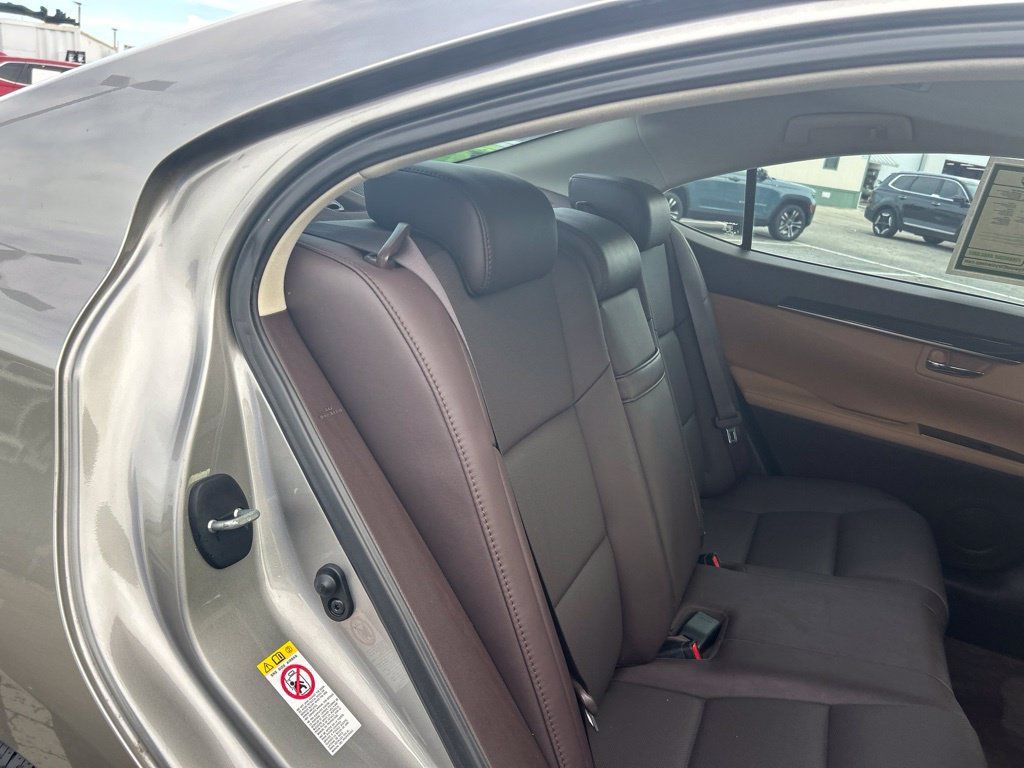 Used 2018 Lexus ES 350 w/ Premier Package FWD image 26