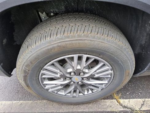 Used 2026 Chevrolet Traverse LT w/ Driver Confidence Package FWD image 14