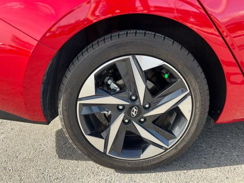 Certified 2023 Hyundai Elantra Limited w/ Cargo Package image 15