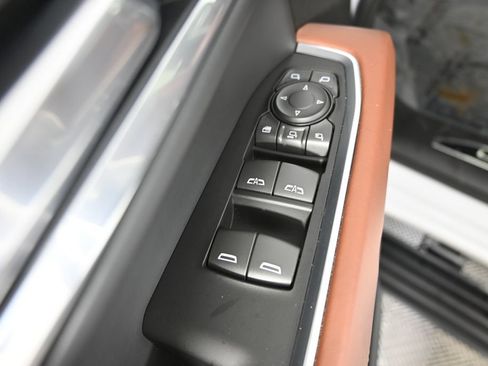 Used 2025 GMC Sierra 3500 Denali Ultimate AWD/4WD image 20