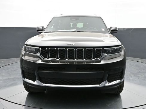 New 2026 Jeep Grand Cherokee L Laredo w/ MOPAR Finishing Package AWD/4WD image 6