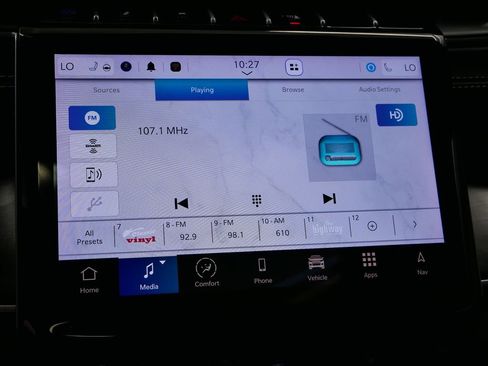 Used 2024 Jeep Grand Cherokee Limited 4xe image 32