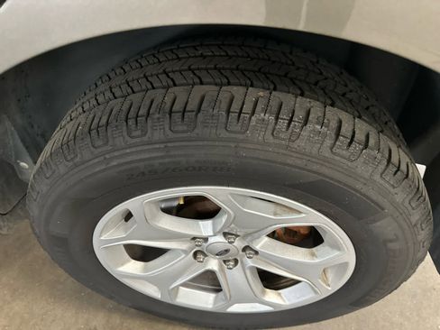 Used 2013 Ford Edge SEL image 21