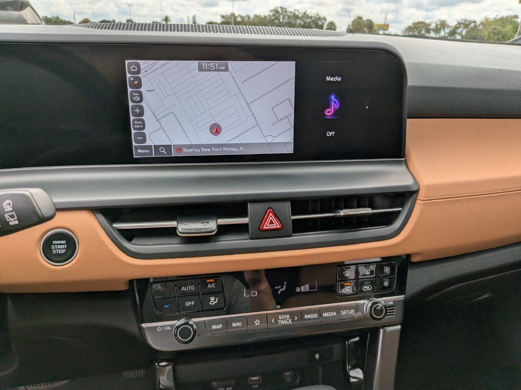 Certified 2024 Kia Seltos SX AWD/4WD image 24