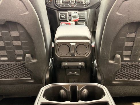 Used 2019 Jeep Wrangler Unlimited Rubicon AWD/4WD image 15