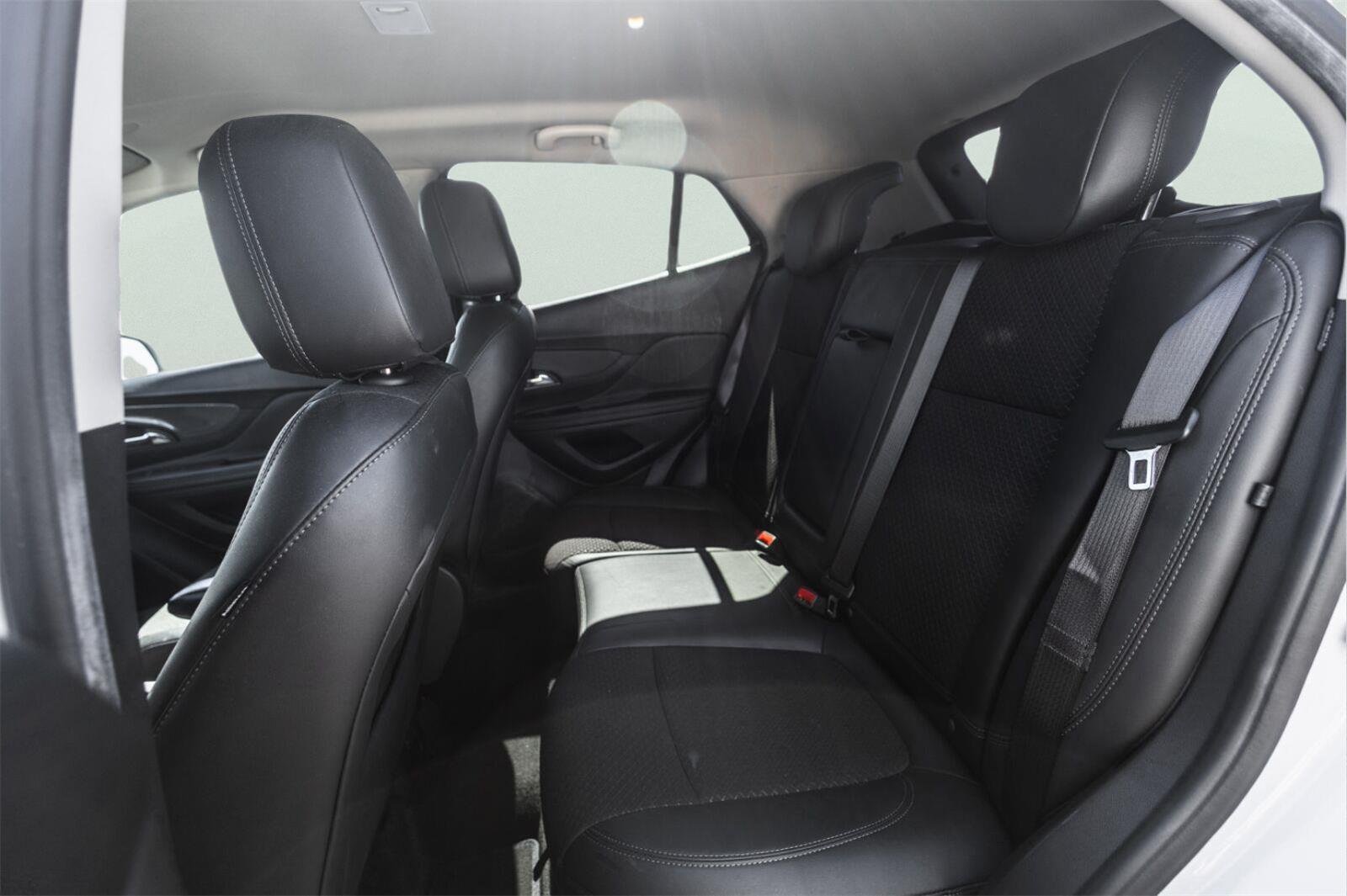 Used 2020 Buick Encore Preferred FWD image 15
