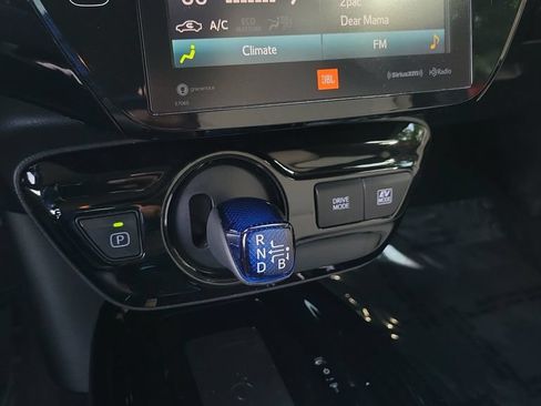 Used 2022 Toyota Prius Limited FWD image 15