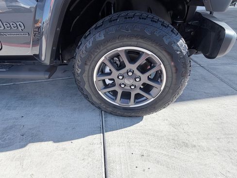 Used 2021 Jeep Wrangler Sport image 24