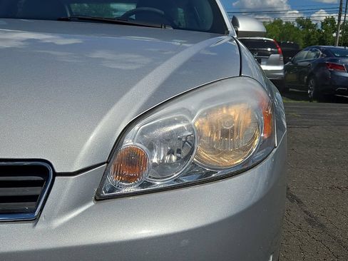 Used 2011 Chevrolet Impala LS FWD image 14