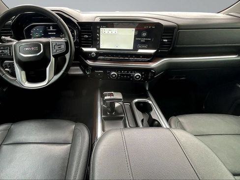 Used 2024 GMC Sierra 1500 SLT AWD/4WD image 9