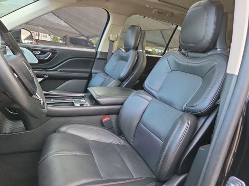 Used 2024 Lincoln Aviator Reserve w/ Equipment Group 201A AWD/4WD image 15