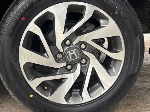 Used 2017 Honda Civic EX image 31