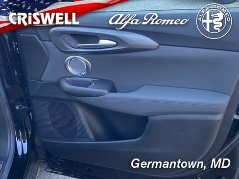 New 2024 Alfa Romeo Tonale Veloce image 35