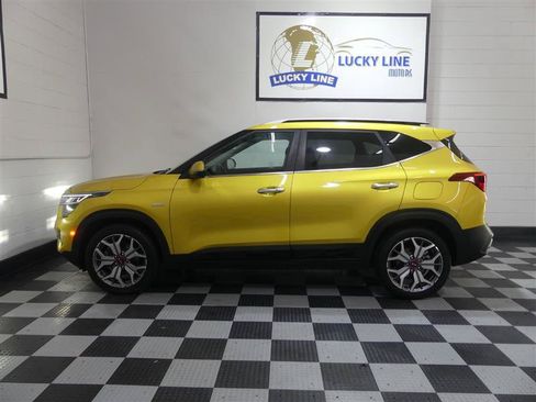 Used 2021 Kia Seltos SX w/ SX Sunroof Package AWD/4WD image 7