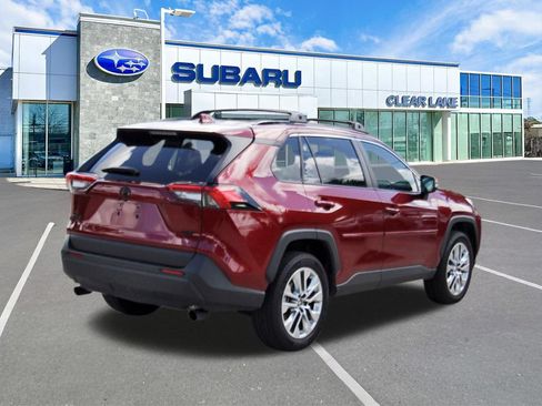 Used 2025 Toyota RAV4 XLE Premium FWD image 6