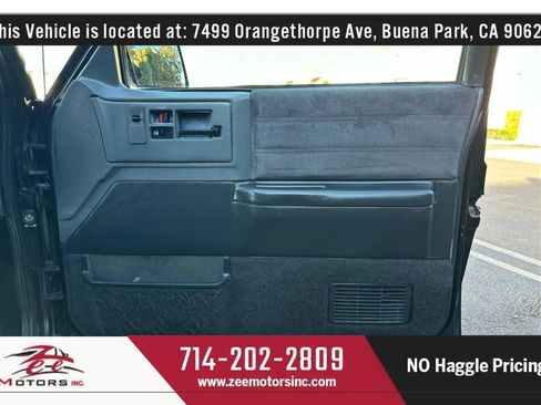 Used 1993 GMC Jimmy 4WD 2-Door image 34