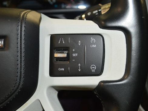 Used 2022 Land Rover Defender 110 XS Edition AWD/4WD image 22
