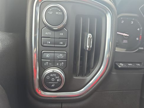 Used 2021 GMC Sierra 2500 Denali w/ Denali Black Diamond Edition AWD/4WD image 25