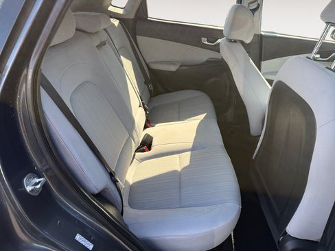 Used 2022 Hyundai Kona SEL w/ Convenience Package FWD image 18