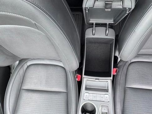 Used 2019 Hyundai Kona Limited FWD image 23