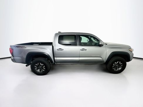 Used 2019 Toyota Tacoma TRD Off-Road RWD image 10