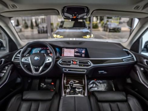 Used 2020 BMW X7 xDrive40i AWD/4WD image 3