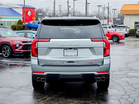 Used 2025 GMC Yukon XL Denali w/ Sun & Power Step Package image 18